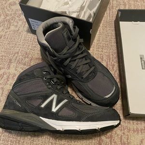 New Balance 990 v4 Boots
